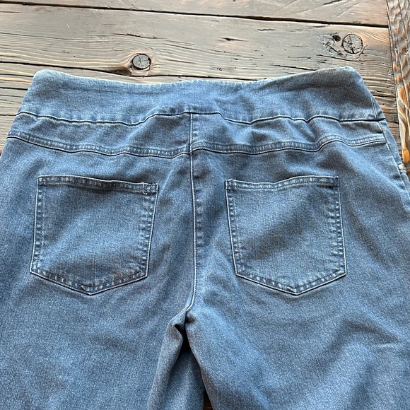 Ruby Rd. Blue Ankle Jeans Size 8 - Picture 4 of 6